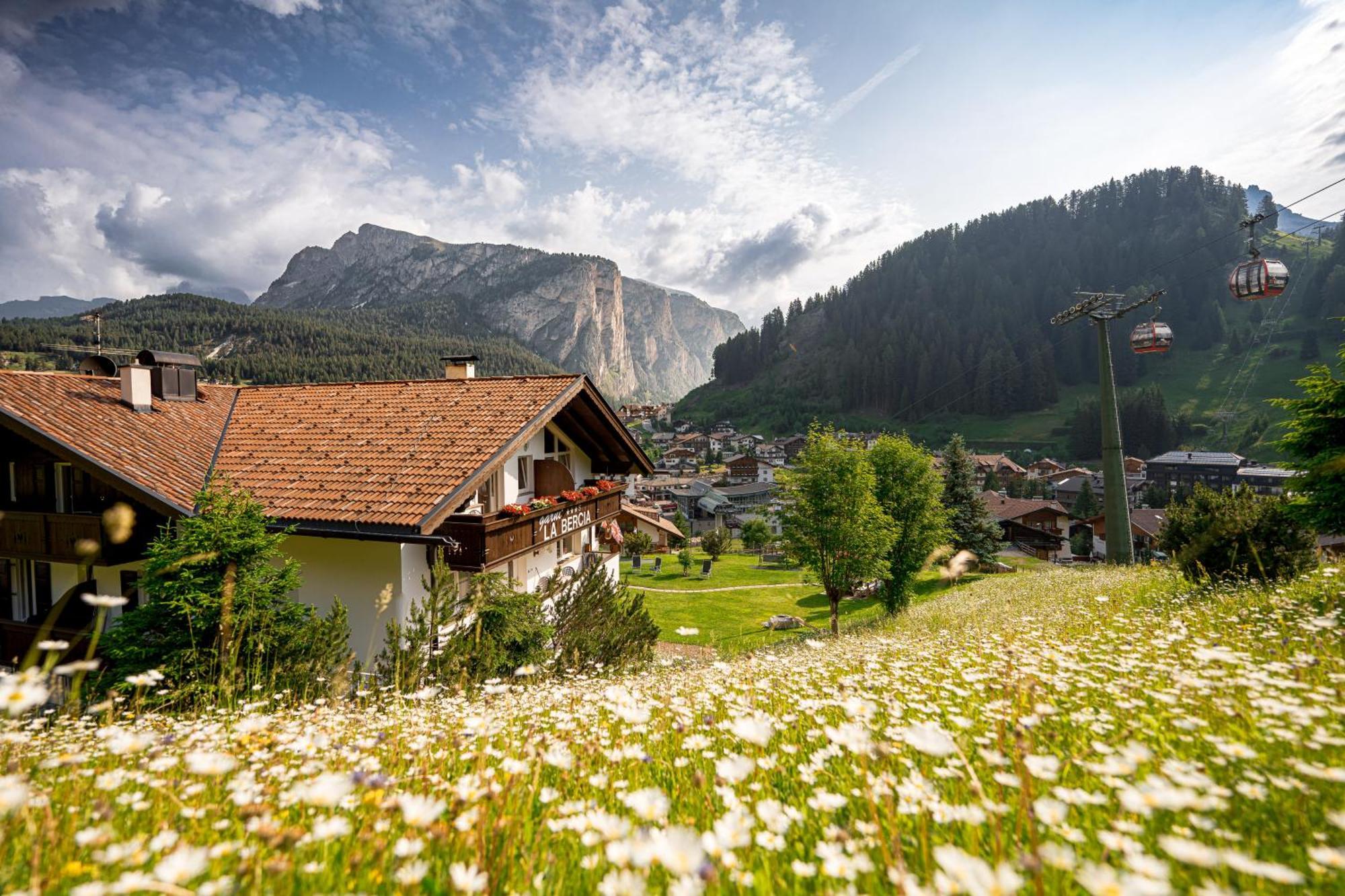 Garni La Bercia Hotel Selva di Val Gardena Luaran gambar