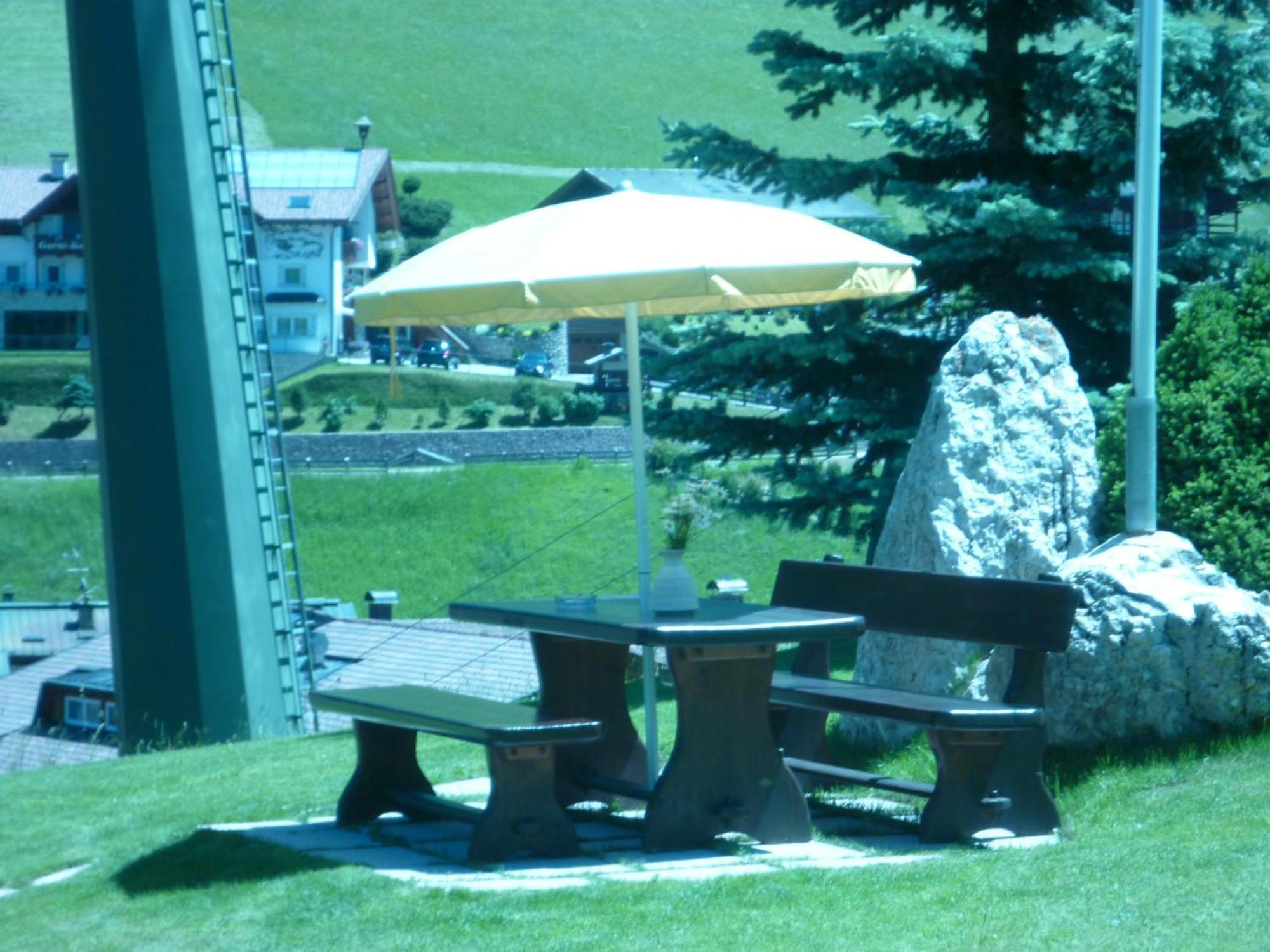 Garni La Bercia Hotel Selva di Val Gardena Luaran gambar